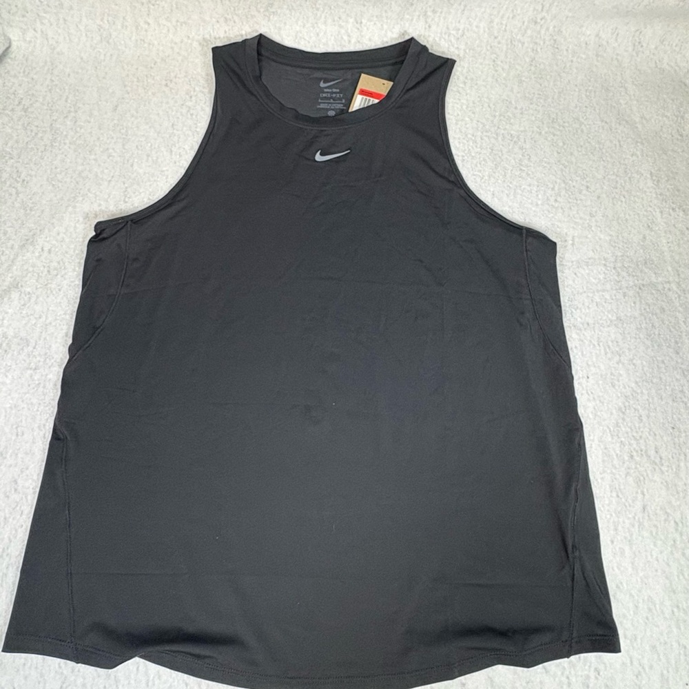 Nike women’s large Dri-fit tank  NWT